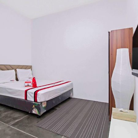 Reddoorz @ Radio Dalam Hotel Jakarta Exterior photo