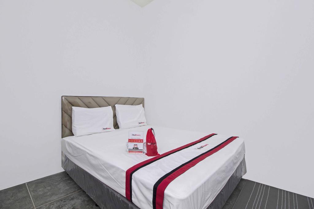 Reddoorz @ Radio Dalam Hotel Jakarta Exterior photo